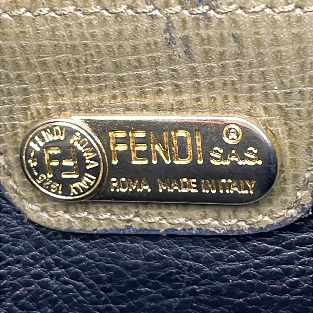 Fendi Vintage Italian Leather & Suede Flap Crossbody Shoulder Bag in Olive Green - Picture 16 of 17